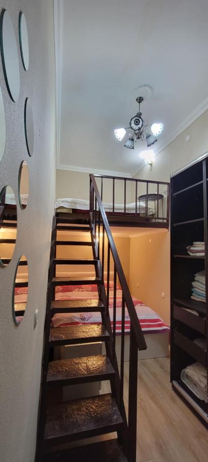 Honey Apartment Tbilisi ภายนอก รูปภาพ